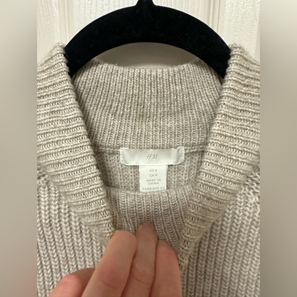 HM mock neck sweater - Picture 2 of 4